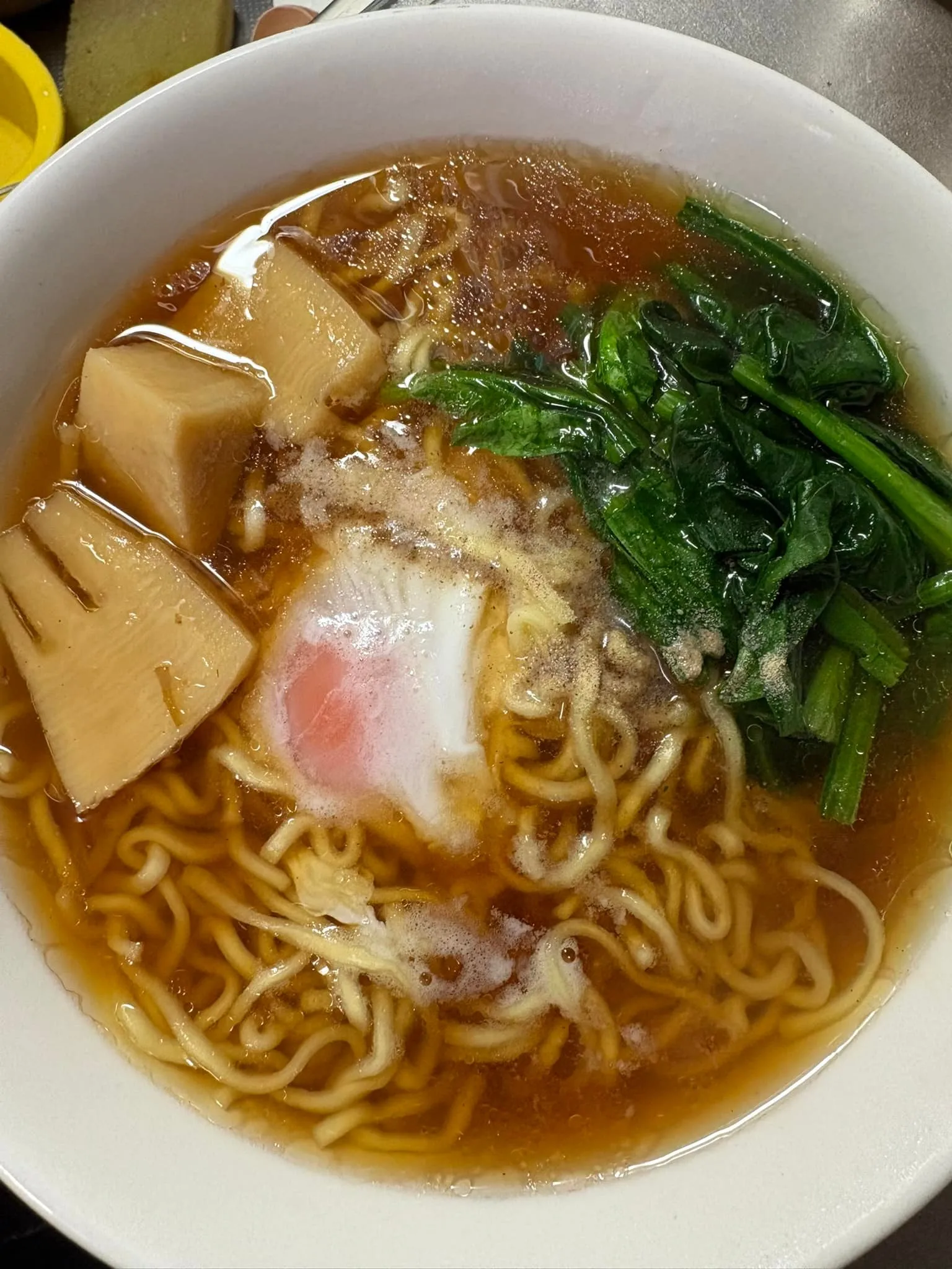 今日の賄い飯ラーメン🍜